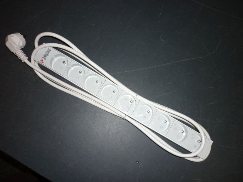Maxbert PDU, 16A 230V, 1x16A CEE7, 9xCEE7, 3m přív