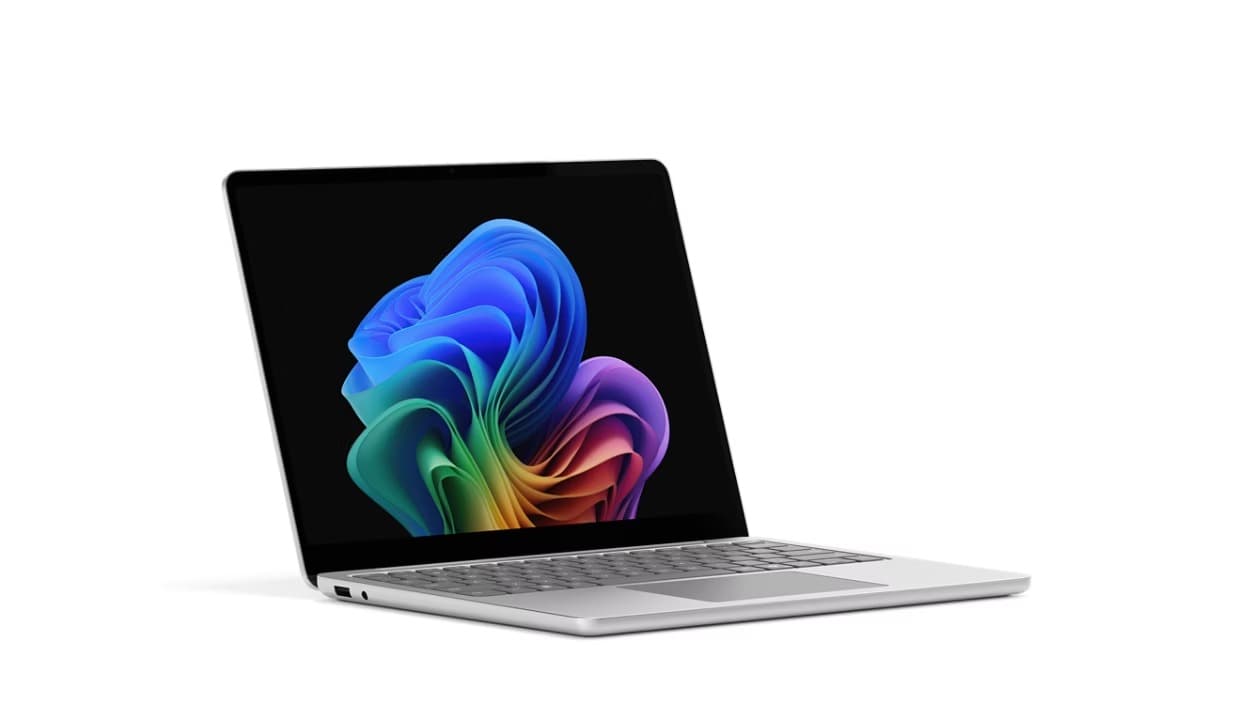 Microsoft Surface Laptop 13" (1. edice) (U5-325)
