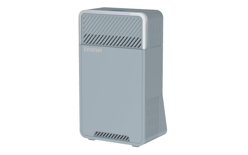 QNAP třípásmový Wi-Fi SD-WAN Mesh router QMiro-201W (2xGbE 1xUSB 3.2 Bluetooth 4 int. antény)