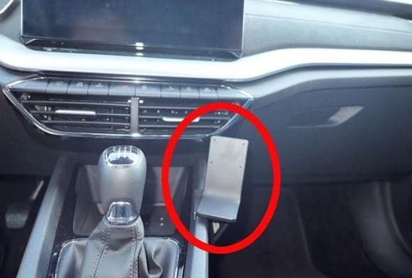 Brodit ProClip montážní konzole pro Skoda Octavia IV 2020 a novější (prov. Manuál), na střed vpravo