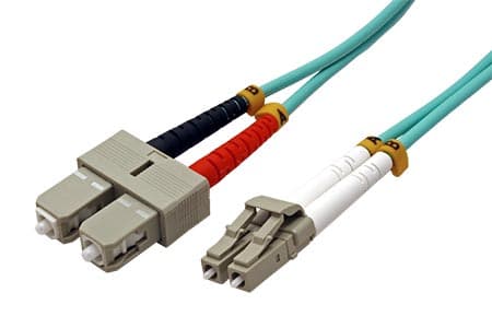 Optický patch cord Duplex LC-SC 50 125 0,25m MM OM4